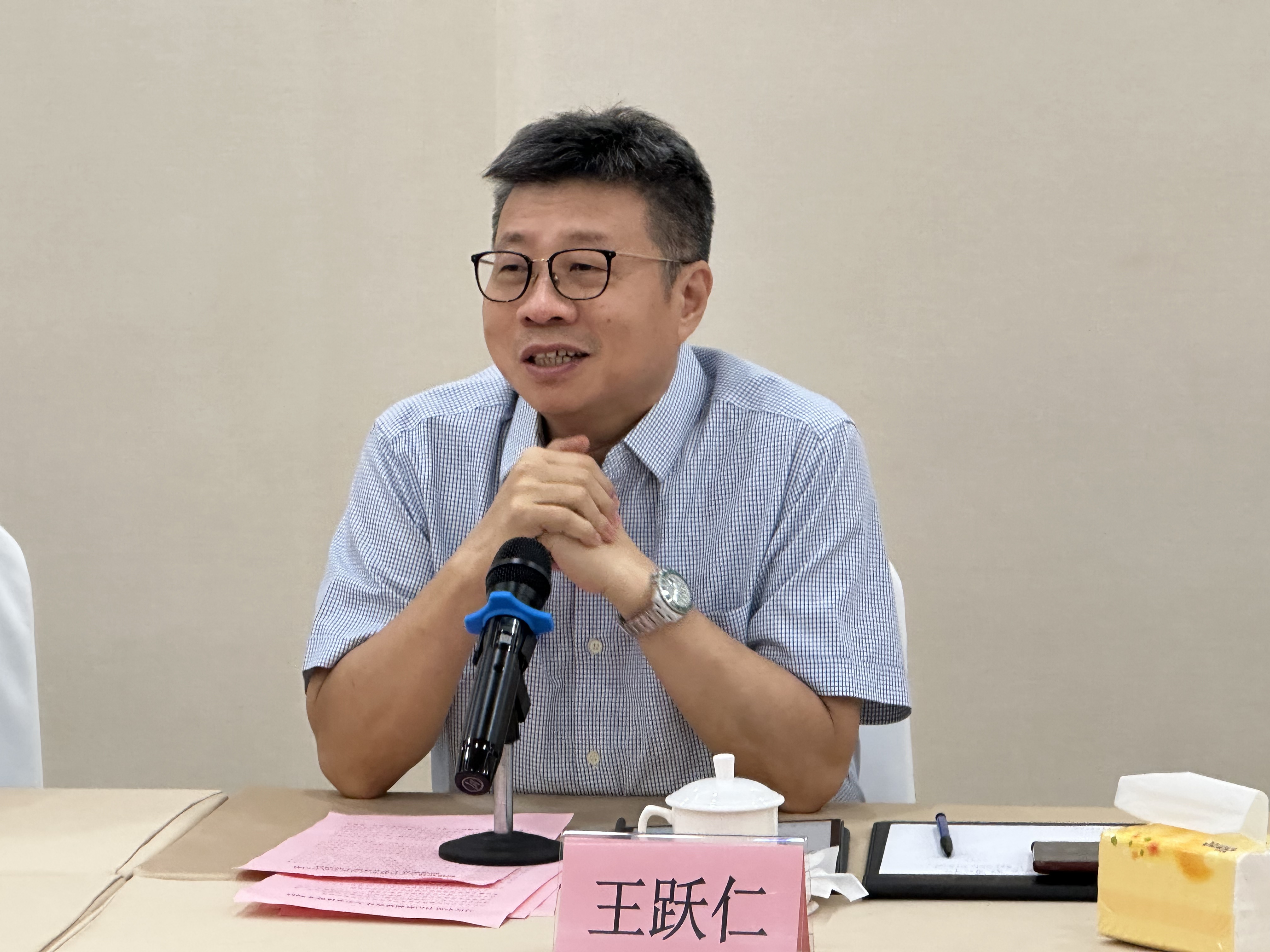 福州校友会会长、1984届农业经济管理专业校友王跃仁发言.jpg 福州校友会会长、1984届农业经济管理专业校友王跃仁发言.jpg